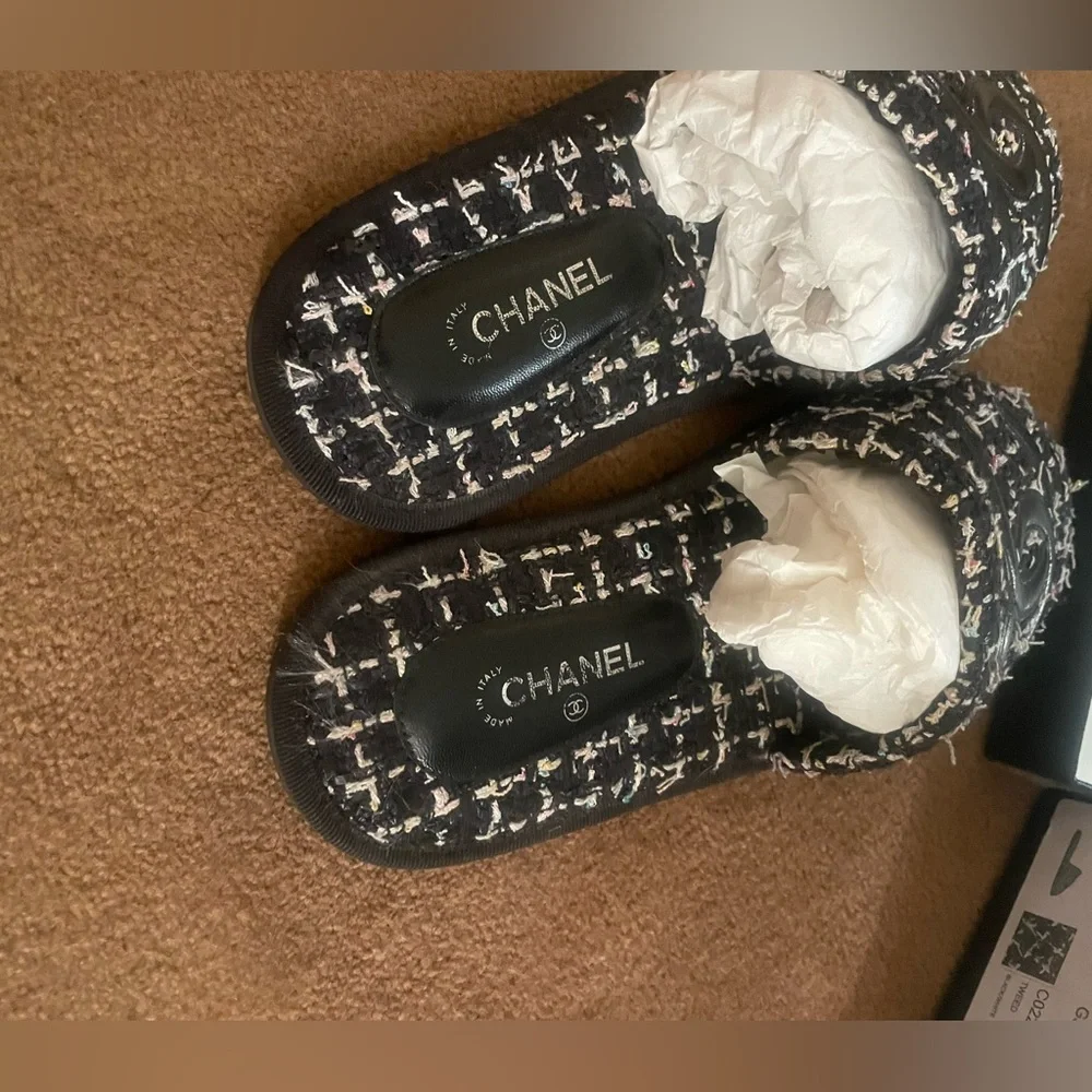 Chanel Tweed Black and White Slippers. Small. - Picture 3 of 7